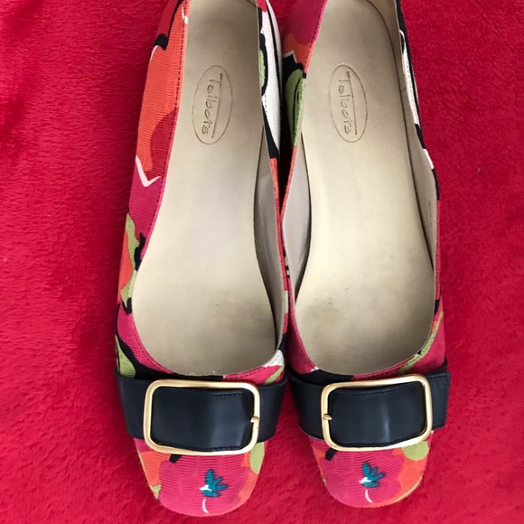 Colorful flats with black and gold buckle - Picture 2 of 4